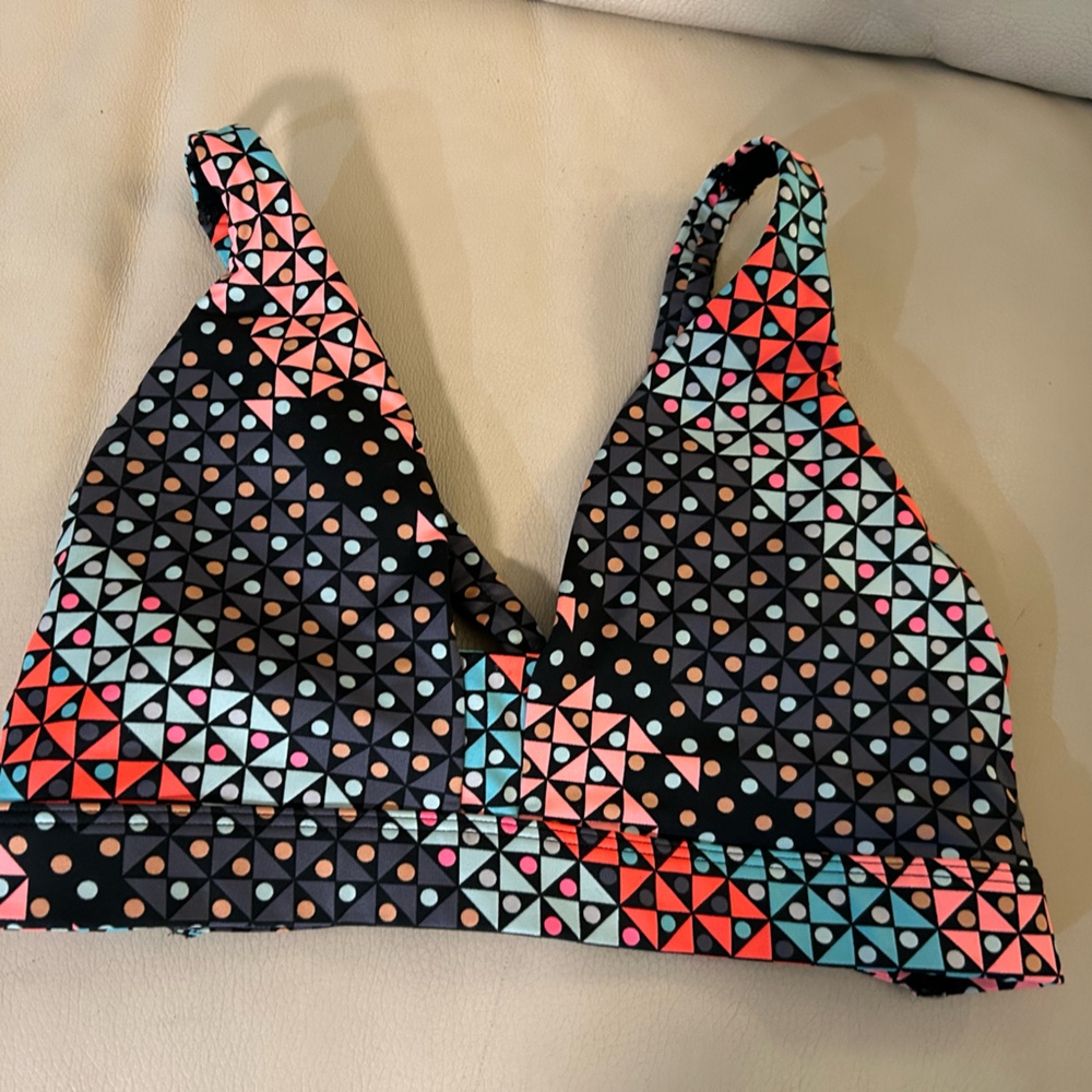 VSX Sport Colorful Geometric Patterned Strapy Sports Bra